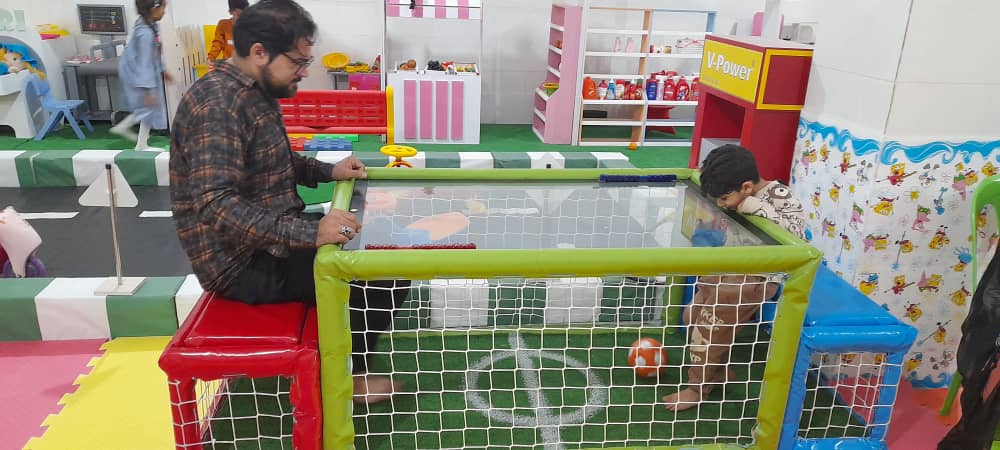 فوتبال نشسته با چمن مصنوعی کودک و بزرگسال