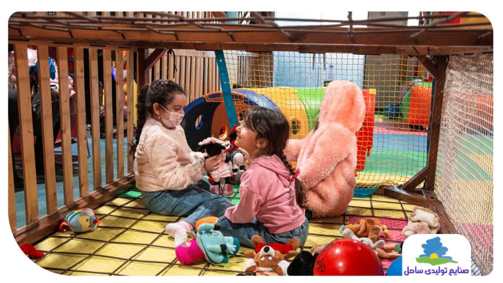 photo 6037344870273759338 y پروژه شهربازی شاپرک در طبقه دوم مجتمع تجاری کودک شاپرک واقع در بزرگراه رسالت تهران، با هدف ایجاد محیطی شاد، امن و سودآور برای کودکان و والدین طراحی و تجهیز شد.